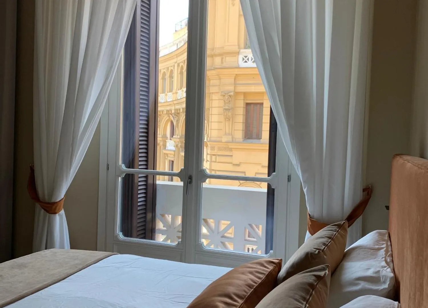 Amore 2 Naples