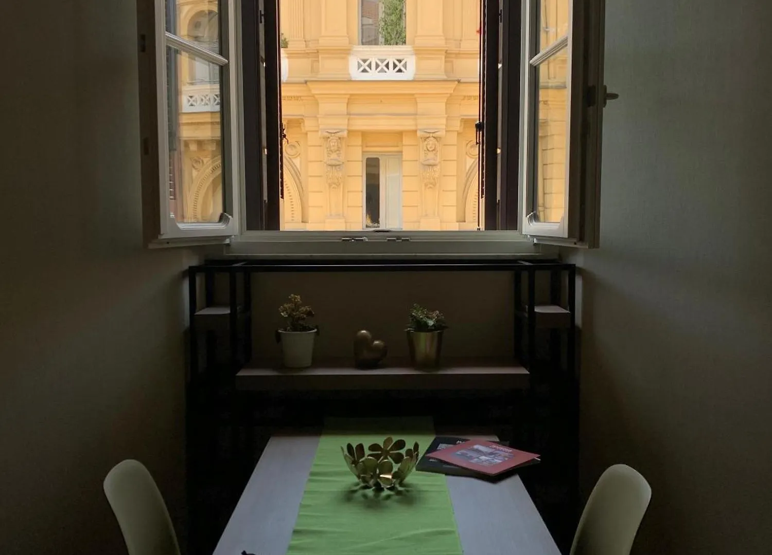 Amore 2 Naples